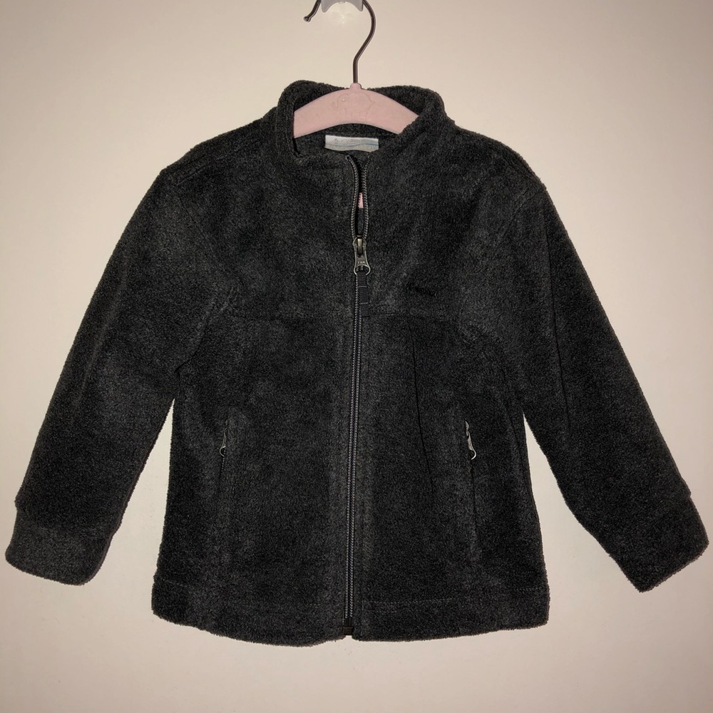 EUC!!! Columbia 2T charcoal grey fleece coat